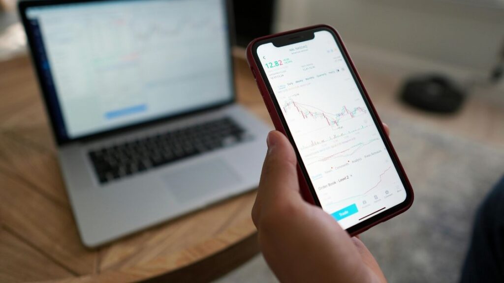 Habitual phone checking